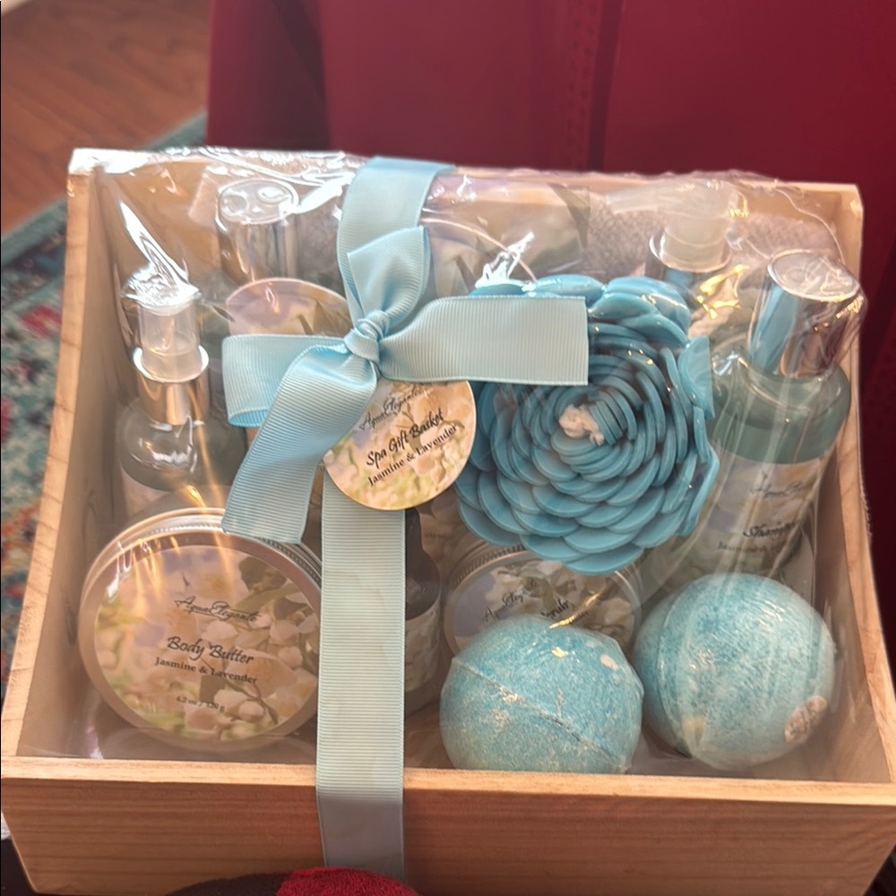 Aqua Spa Gift Set